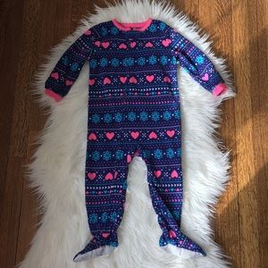 Carter’s toddler girl fleece pajamas 2T.